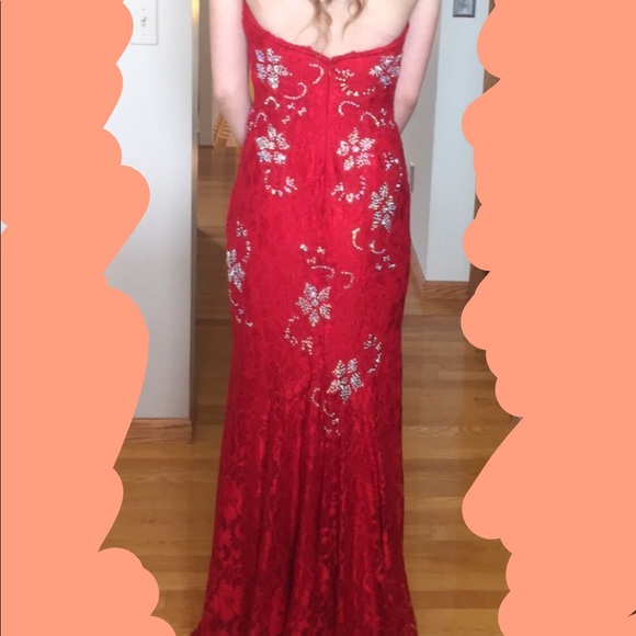 Red Jovani Prom Dress - Picture 4 of 8